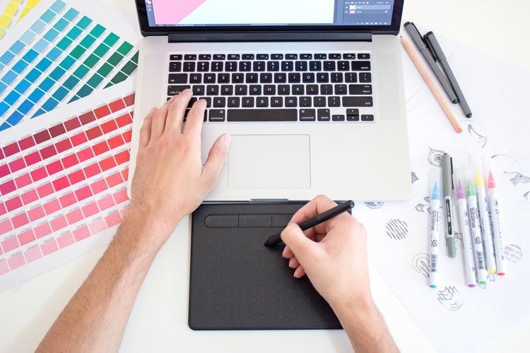 conseguir el primer trabajo como diseñador gráfico
